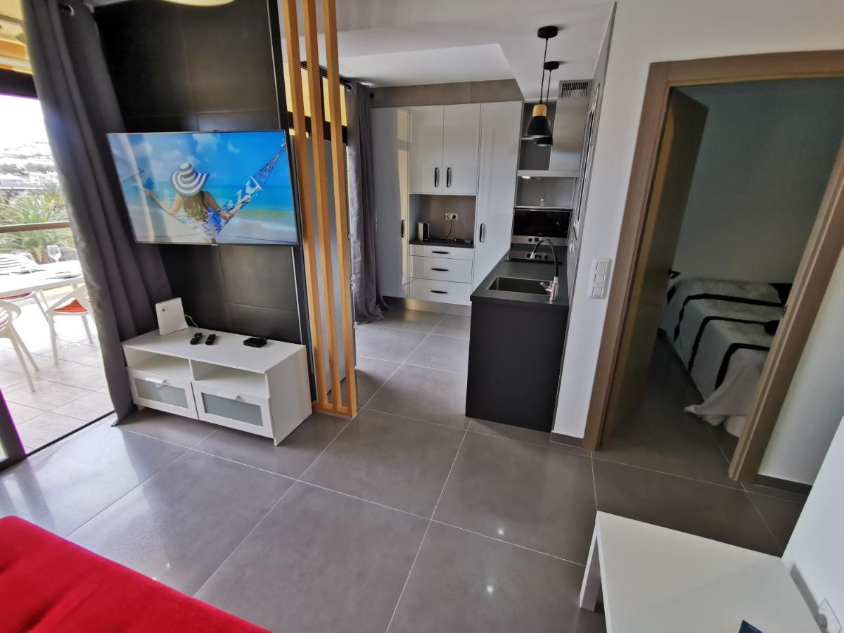 Vivaldi Apartment Лос Кристианос Екстериор снимка