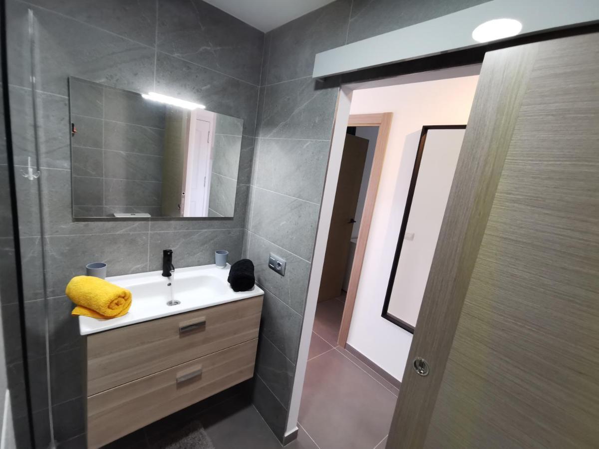 Vivaldi Apartment Лос Кристианос Екстериор снимка