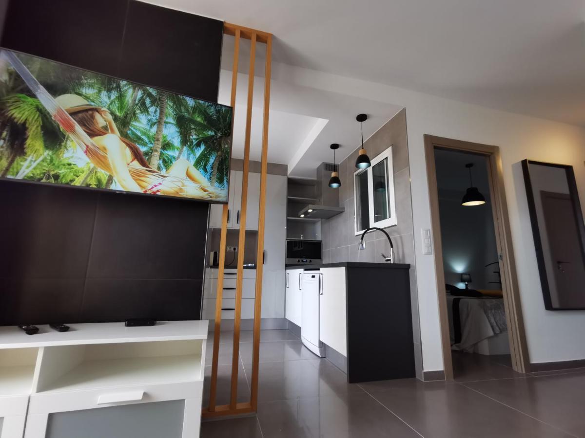 Vivaldi Apartment Лос Кристианос Екстериор снимка