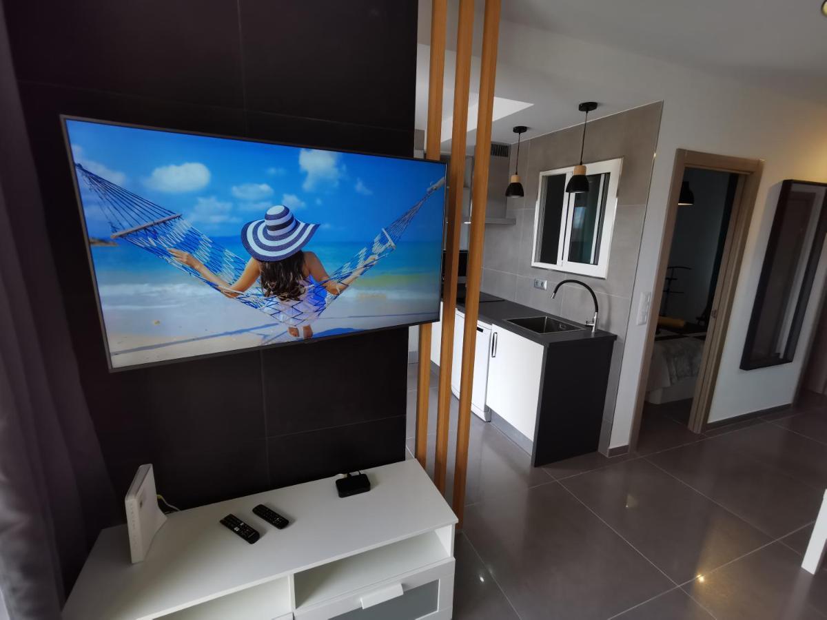 Vivaldi Apartment Лос Кристианос Екстериор снимка