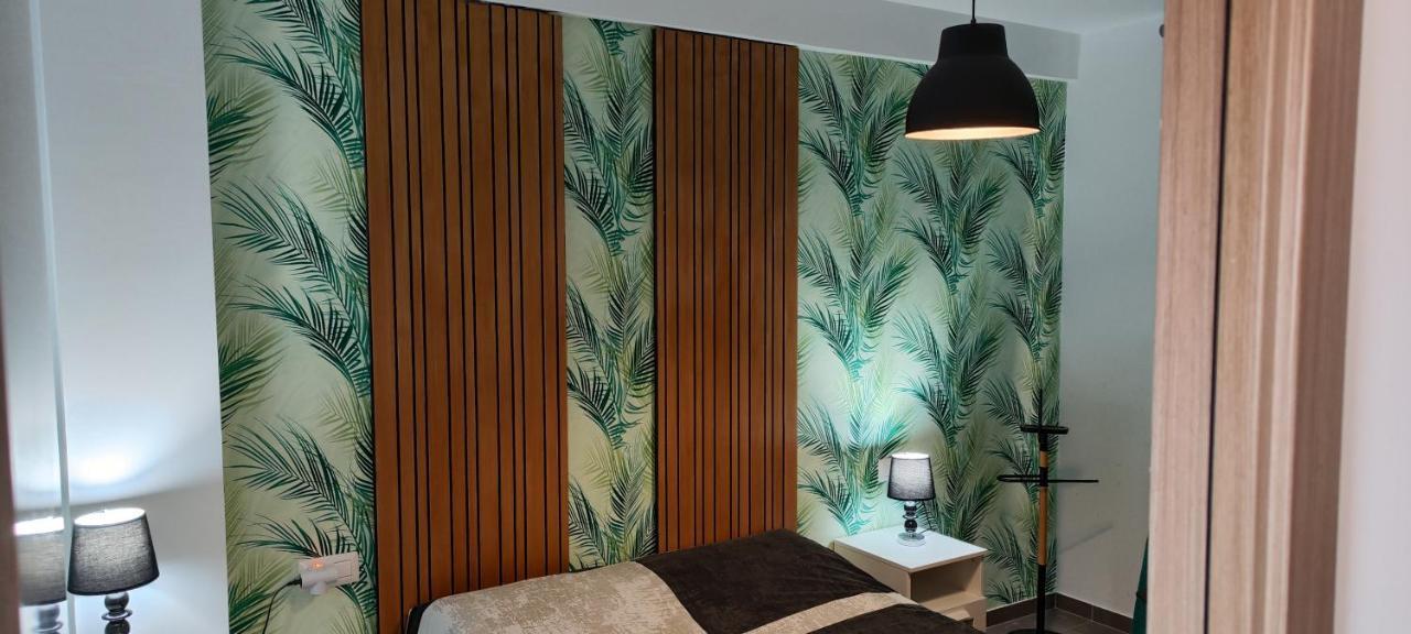 Vivaldi Apartment Лос Кристианос Екстериор снимка