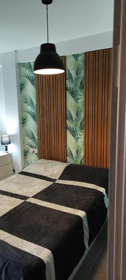Vivaldi Apartment Лос Кристианос Екстериор снимка